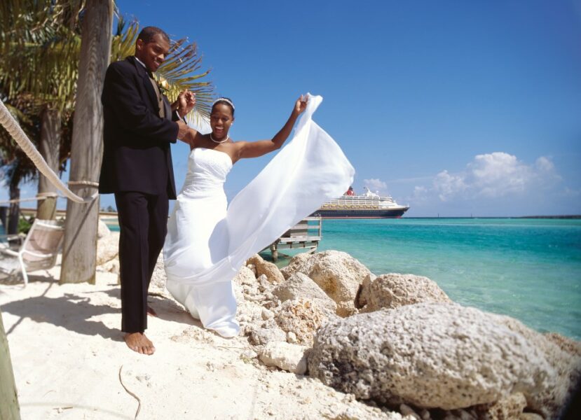 ディズニー・クルーズ・ウェディングはミッキーネットにおまかせ